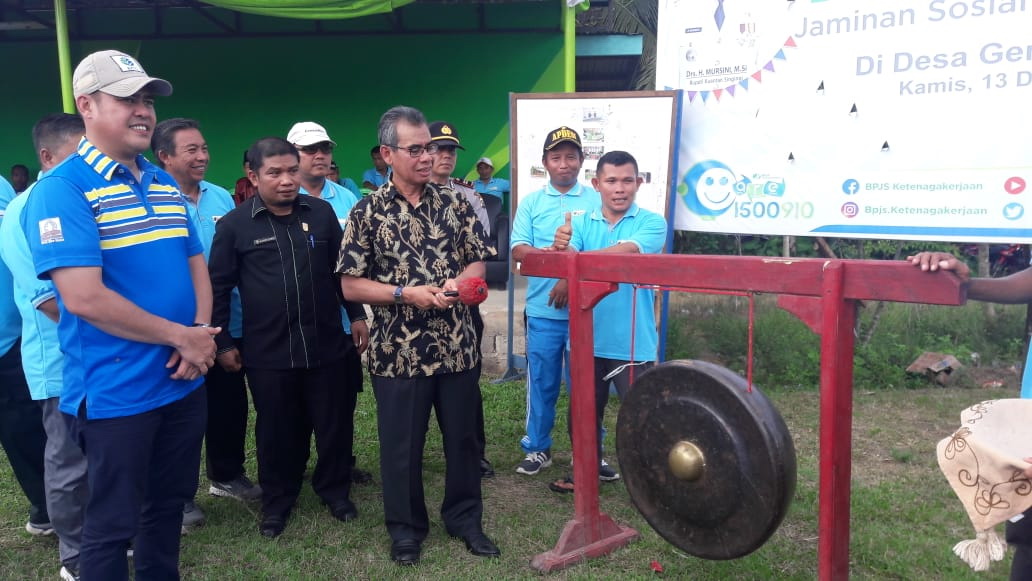 Bupati  Mursini Resmikan Desa Geringging Baru Jadi Desa Sadar BPJS Ketenagakerjaan